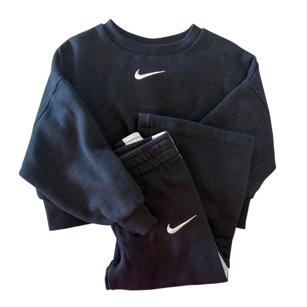 Nike Toddler Girls 2-Piece Shimmer Fleece Set, Black, Size 3T